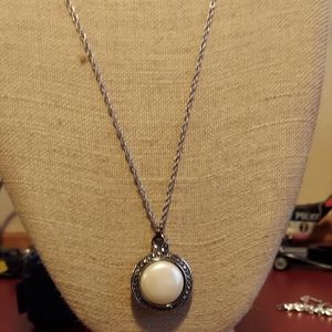 Vintage Avon necklace